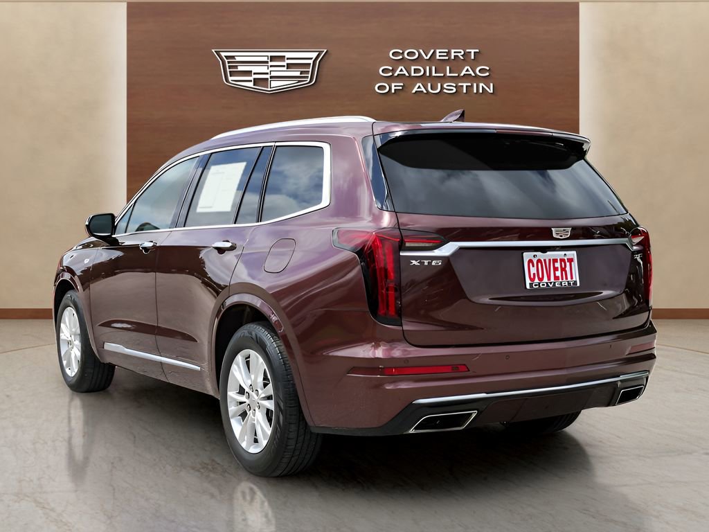 Used 2022 Cadillac XT6 Luxury FWD image 3