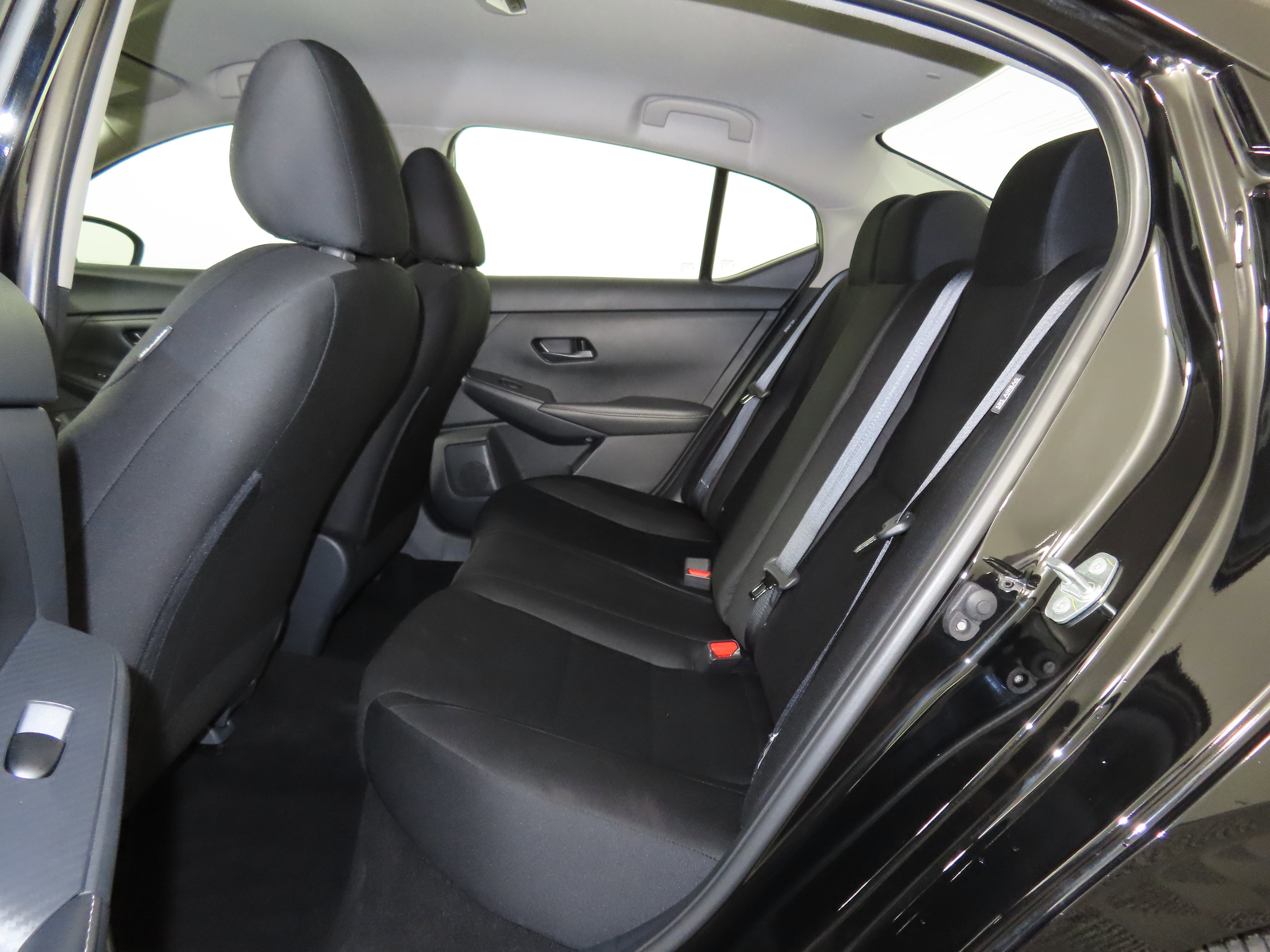 Used 2025 Nissan Sentra S image 7