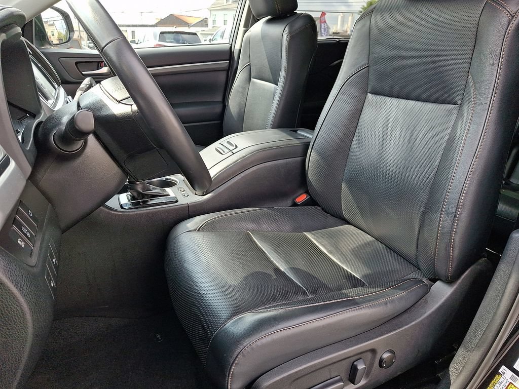 Used 2019 Toyota Highlander Limited AWD/4WD image 18