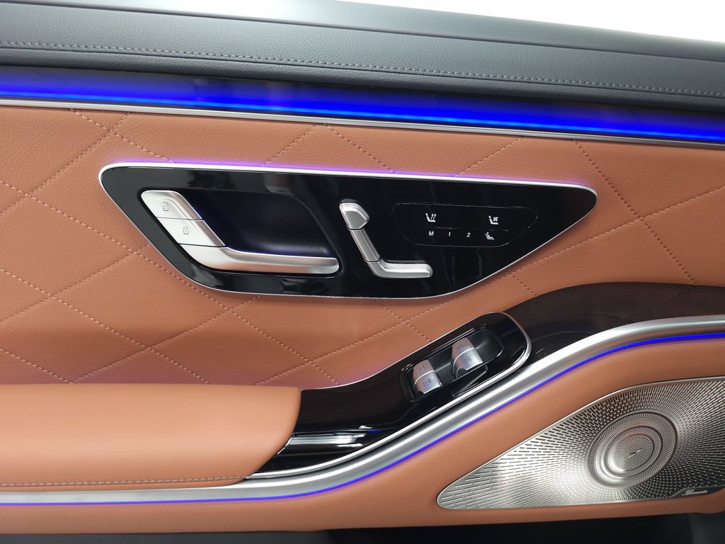 Certified 2025 Mercedes-Benz S 580e 4MATIC Sedan image 27