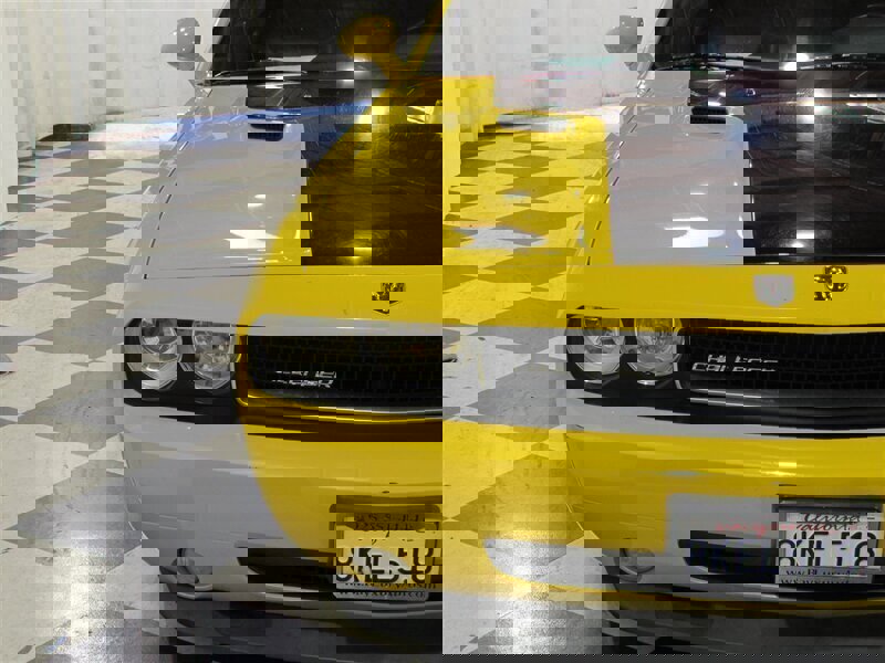 Used 2010 Dodge Challenger SRT8 w/ SRT Option Group II image 73