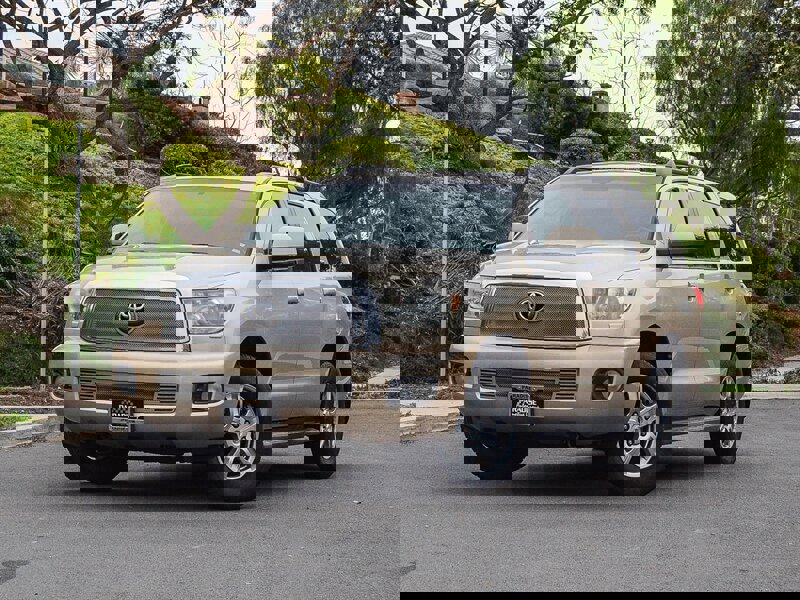 Used 2013 Toyota Sequoia SR5 image 1