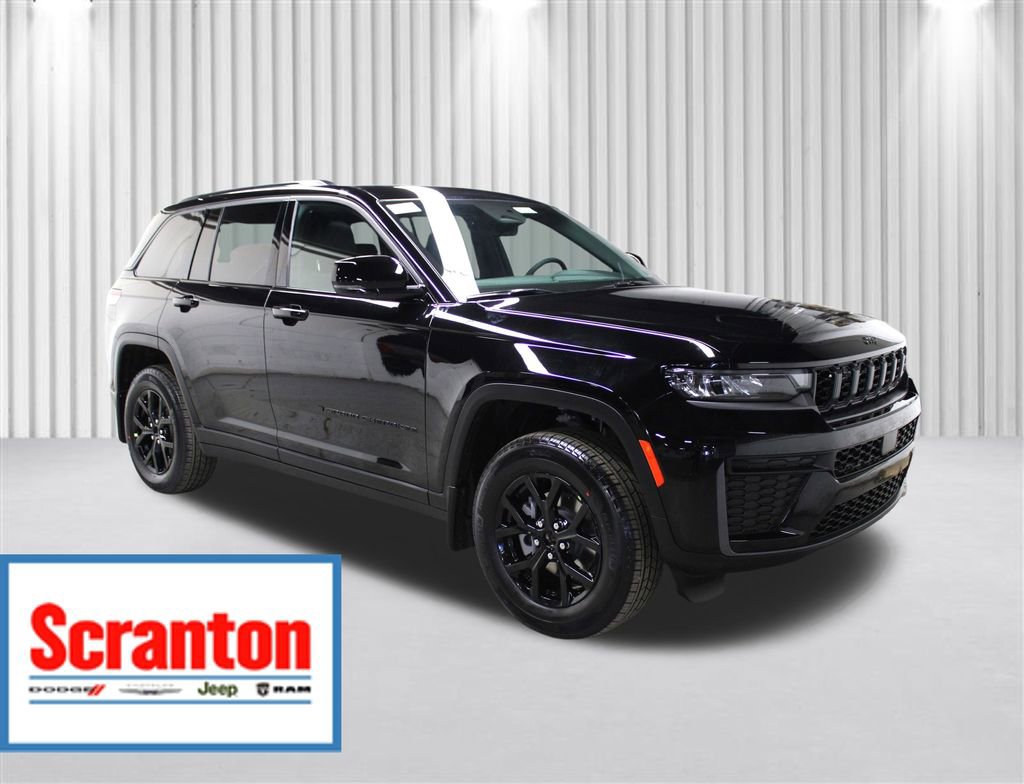 New 2026 Jeep Grand Cherokee Altitude AWD/4WD image 1