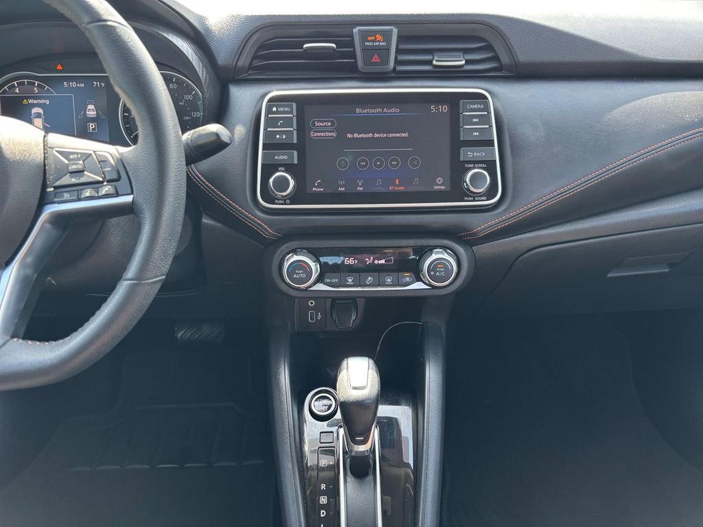 Used 2020 Nissan Versa SR FWD image 18