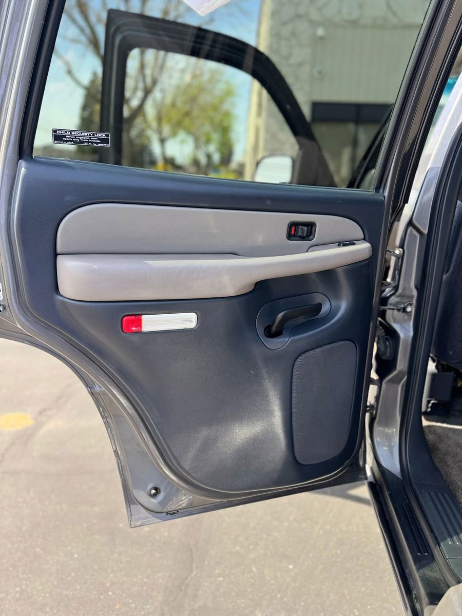 Used 2002 GMC Yukon SLE image 10