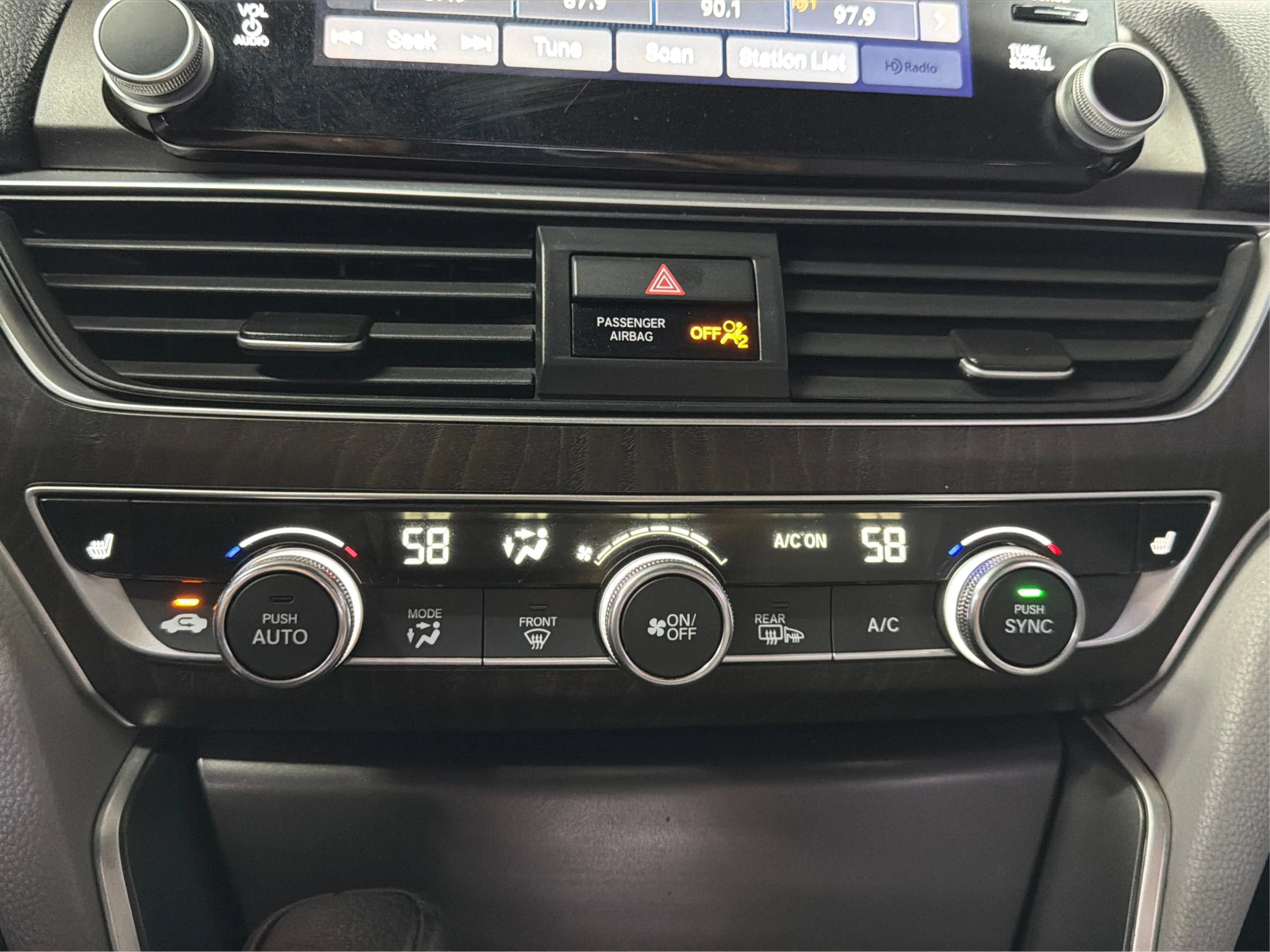 Used 2020 Honda Accord EX image 19