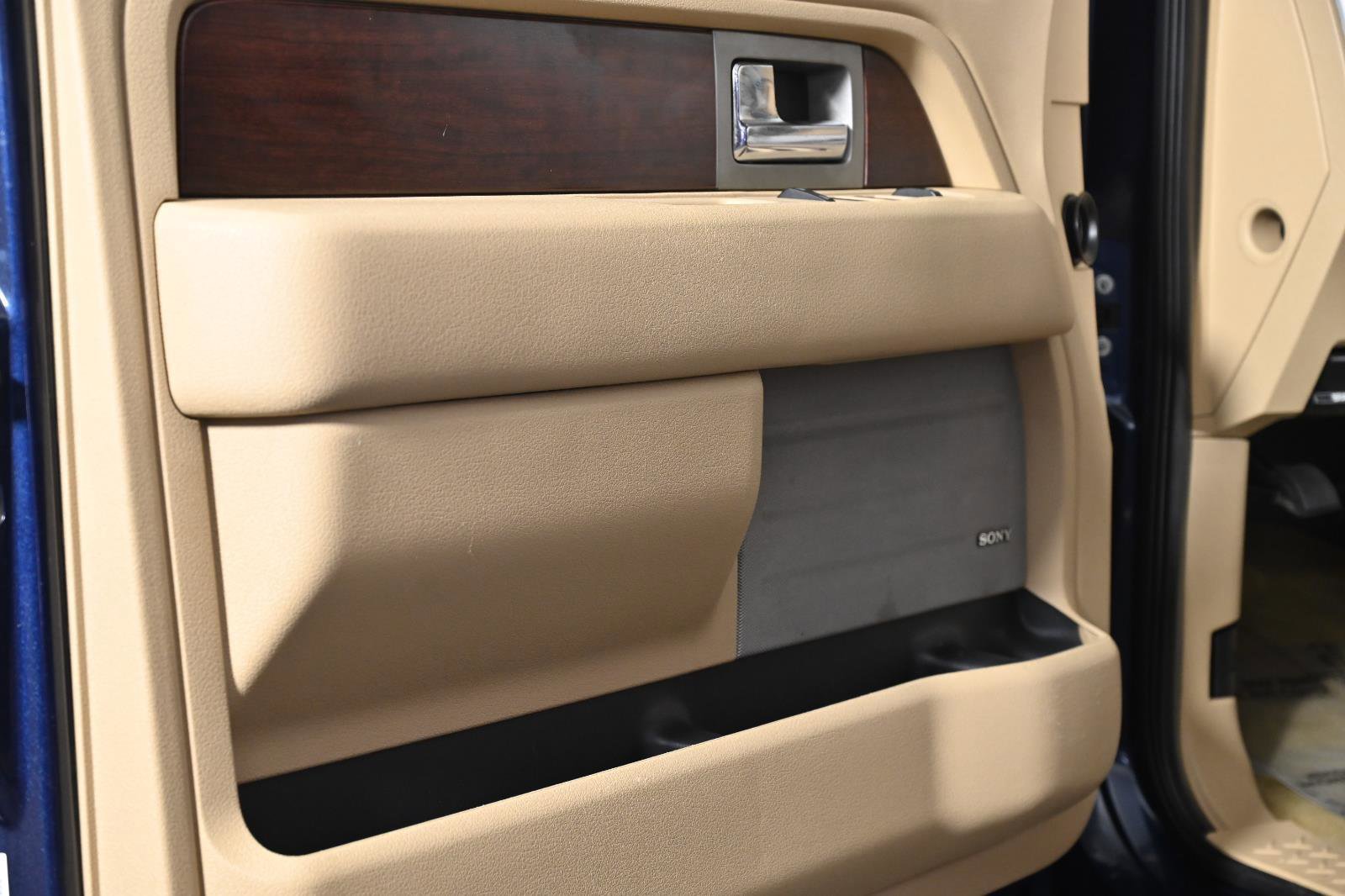 Used 2013 Ford F150 King Ranch image 26