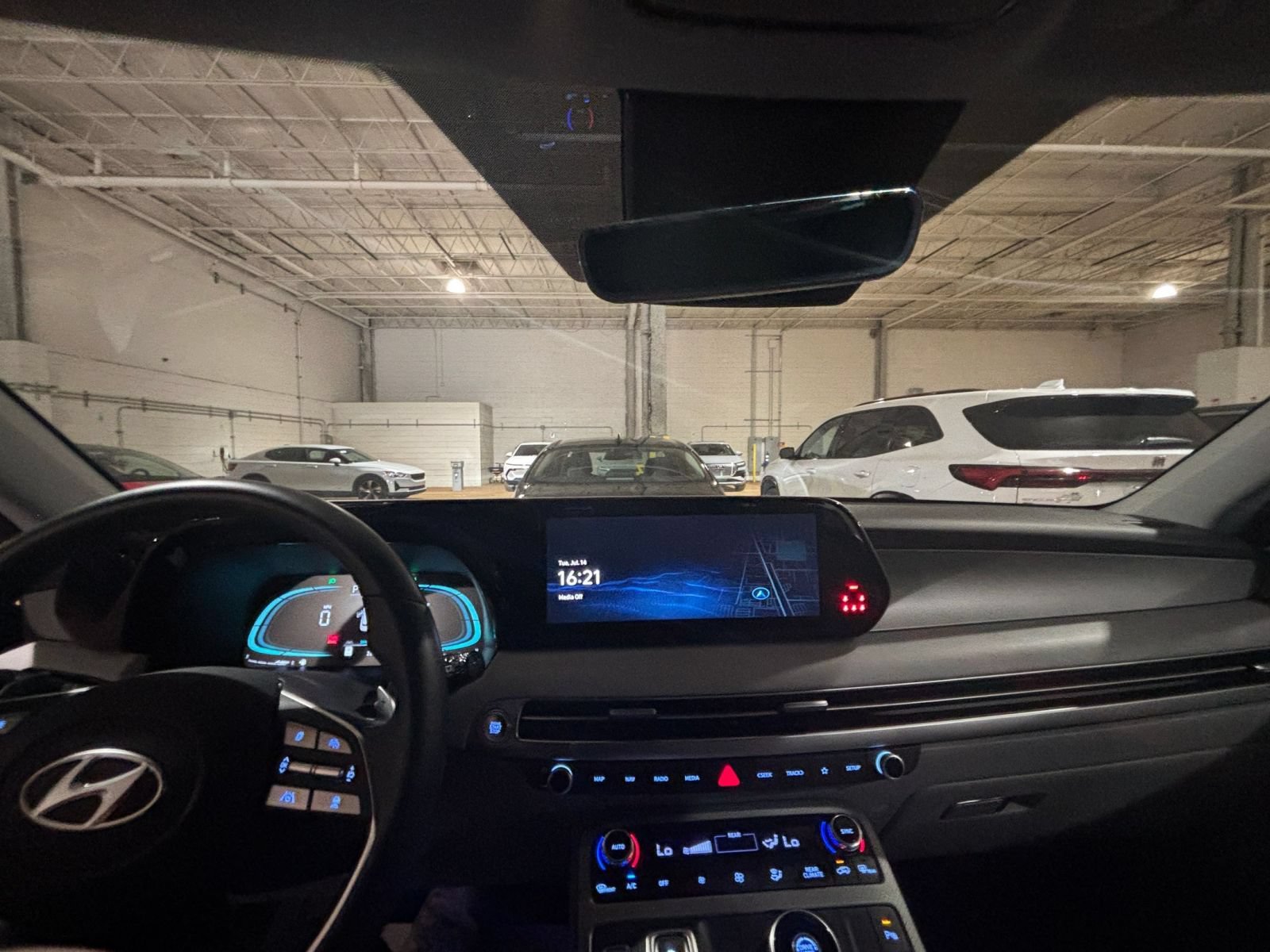 Used 2025 Hyundai Palisade SEL FWD image 35