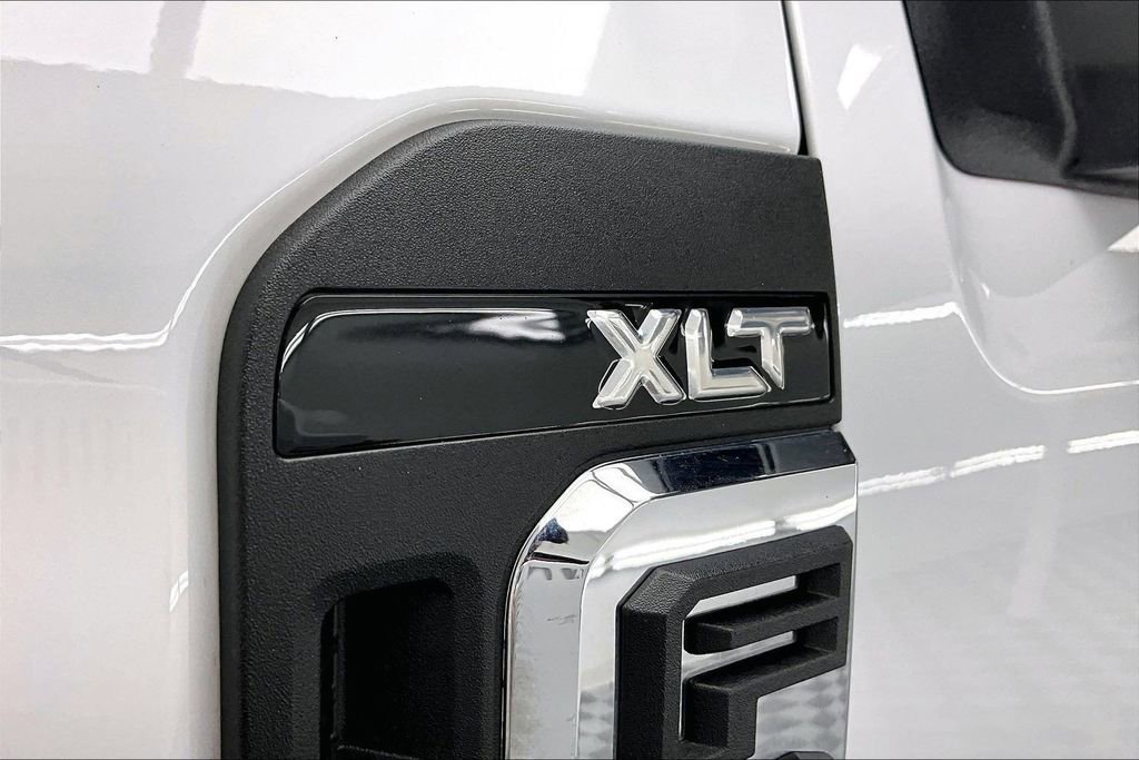 Certified 2025 Ford F250 XLT w/ FX4 Off-Road Package image 8