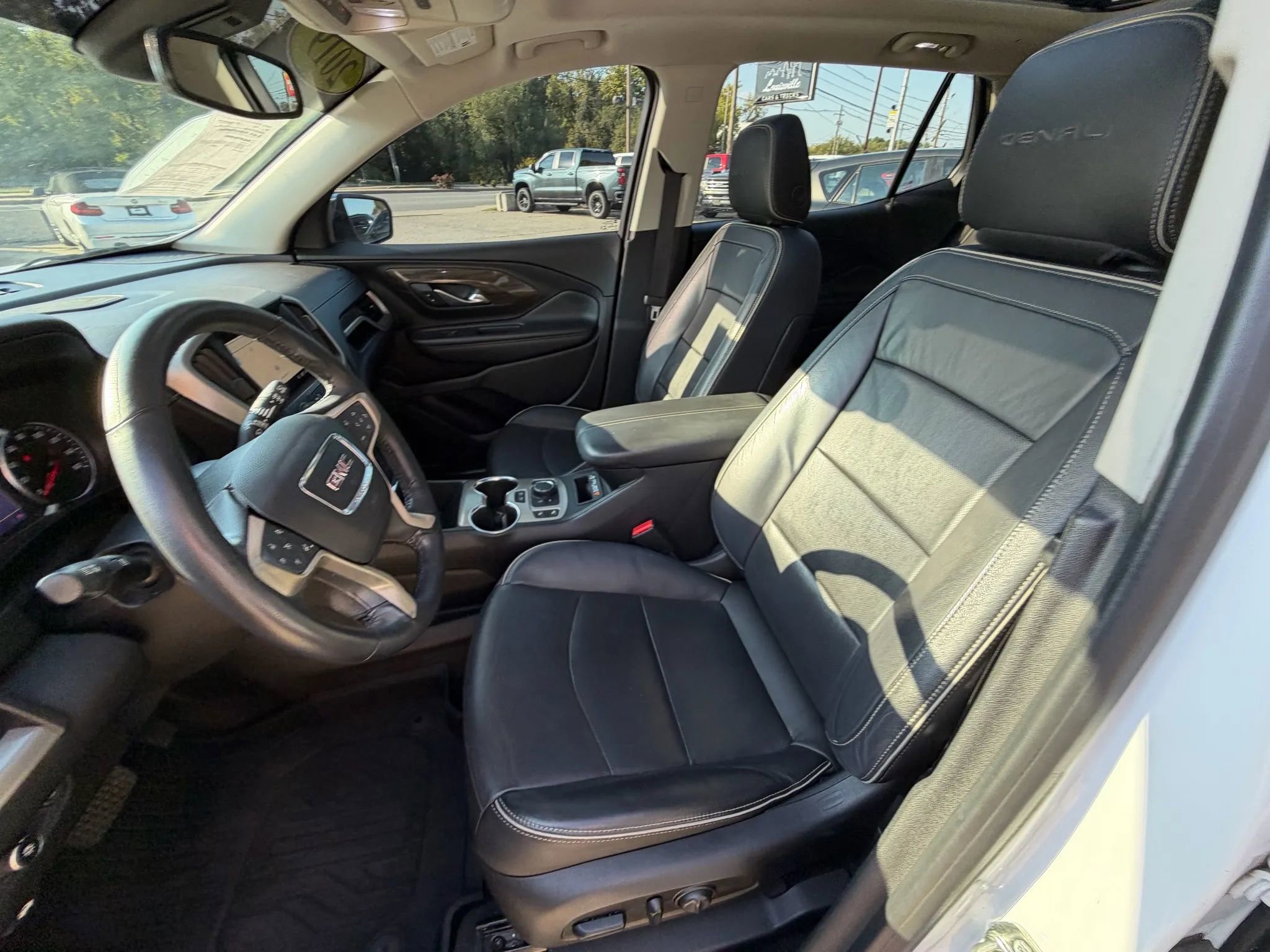 Used 2019 GMC Terrain Denali w/ Advanced Safety Package image 20