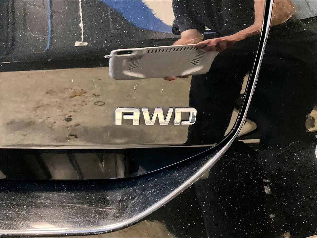 Used 2020 Chevrolet Equinox LS AWD/4WD image 30