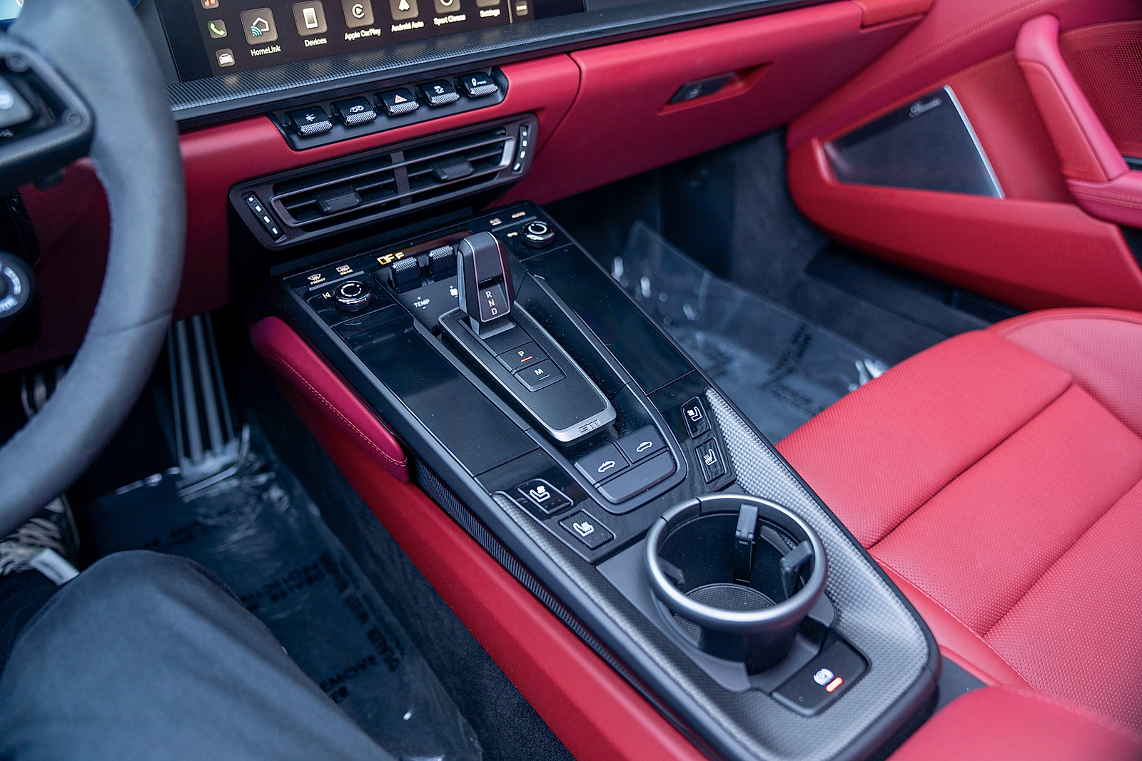 Certified 2024 Porsche 911 Targa 4 GTS AWD/4WD image 15