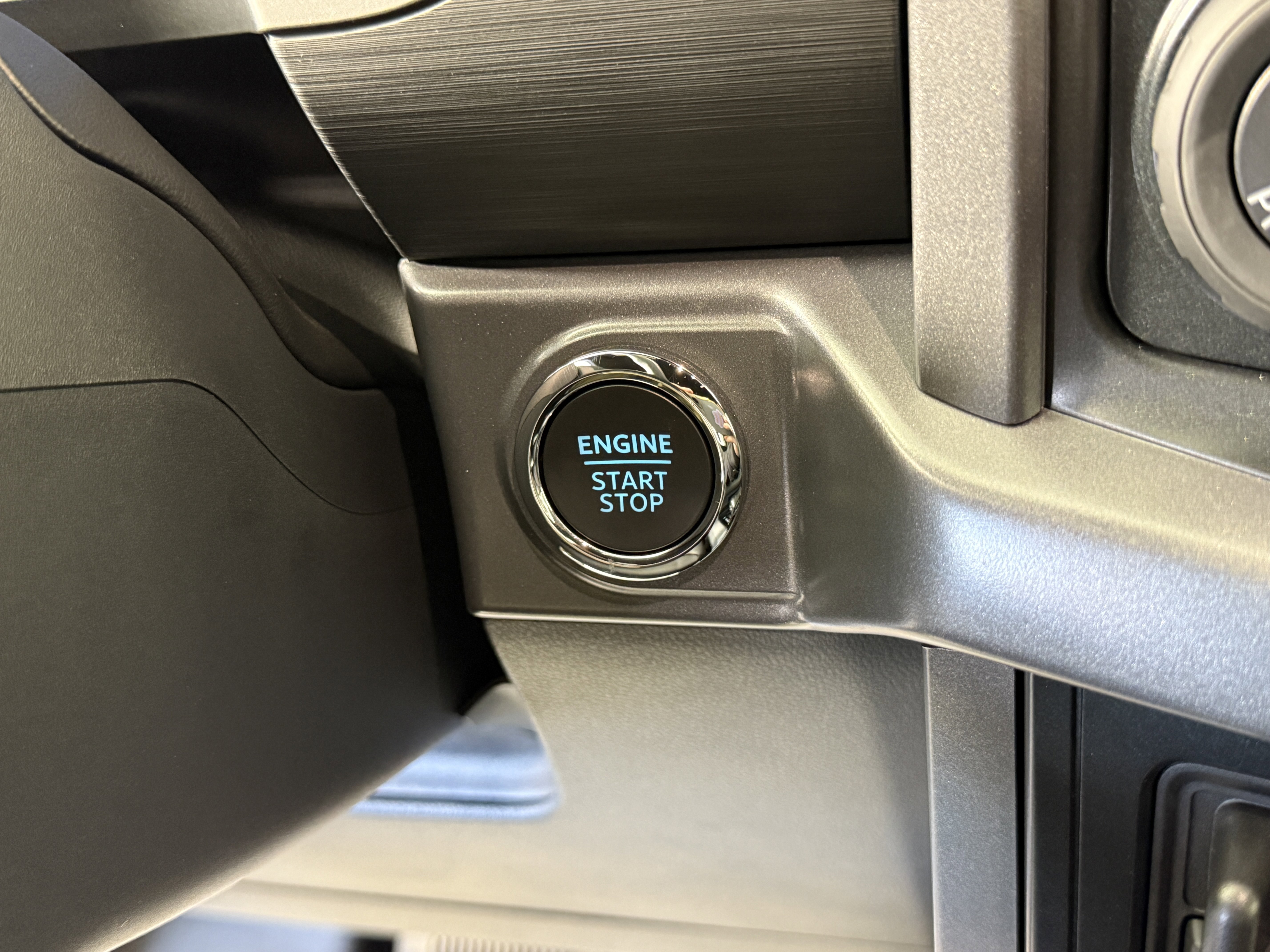 Certified 2025 Ford F150 XLT w/ Equipment Group 302A MID image 29