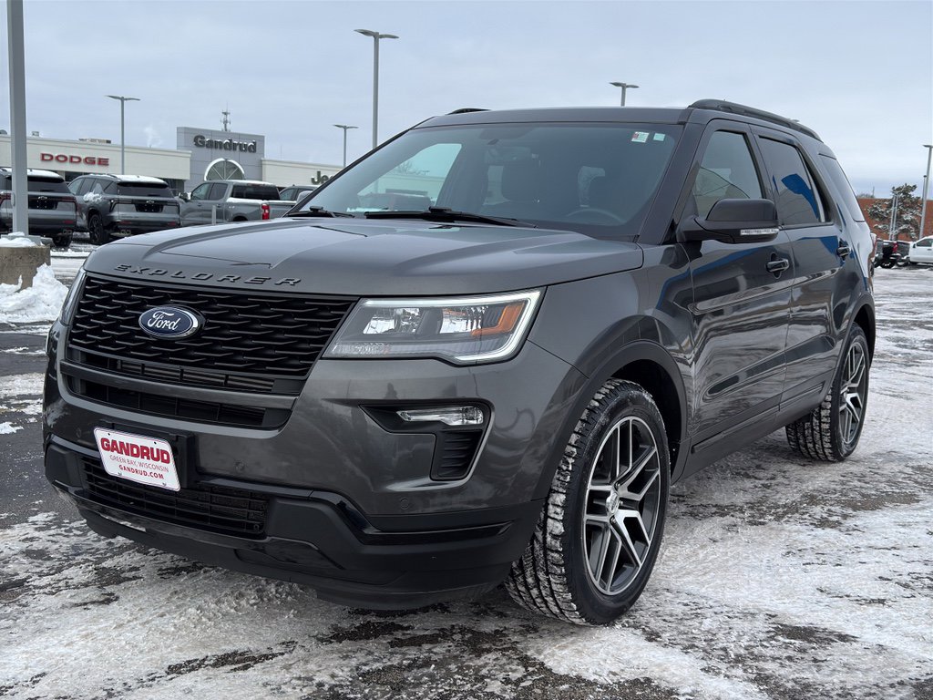 Used 2018 Ford Explorer Sport image 2
