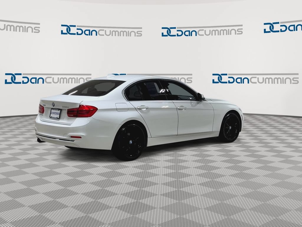 Used 2018 BMW 330i xDrive Sedan AWD/4WD image 8
