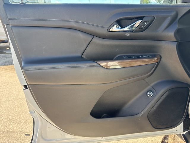 Used 2023 GMC Acadia SLE w/ Driver Convenience Package image 22