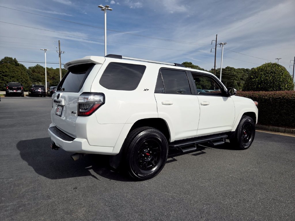 Used 2024 Toyota 4Runner SR5 Premium w/ Moonroof Package AWD/4WD image 13