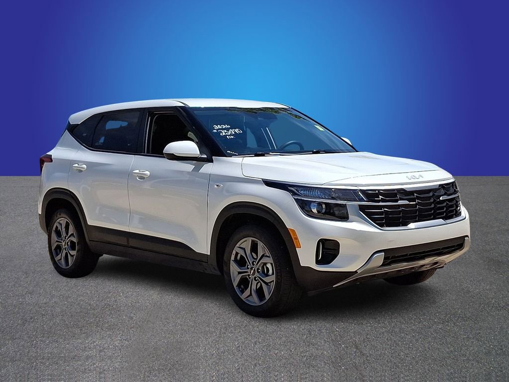 Used 2026 Kia Seltos LX FWD image 3