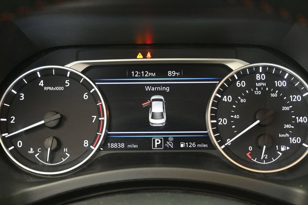 Used 2025 Nissan Sentra SR FWD image 16