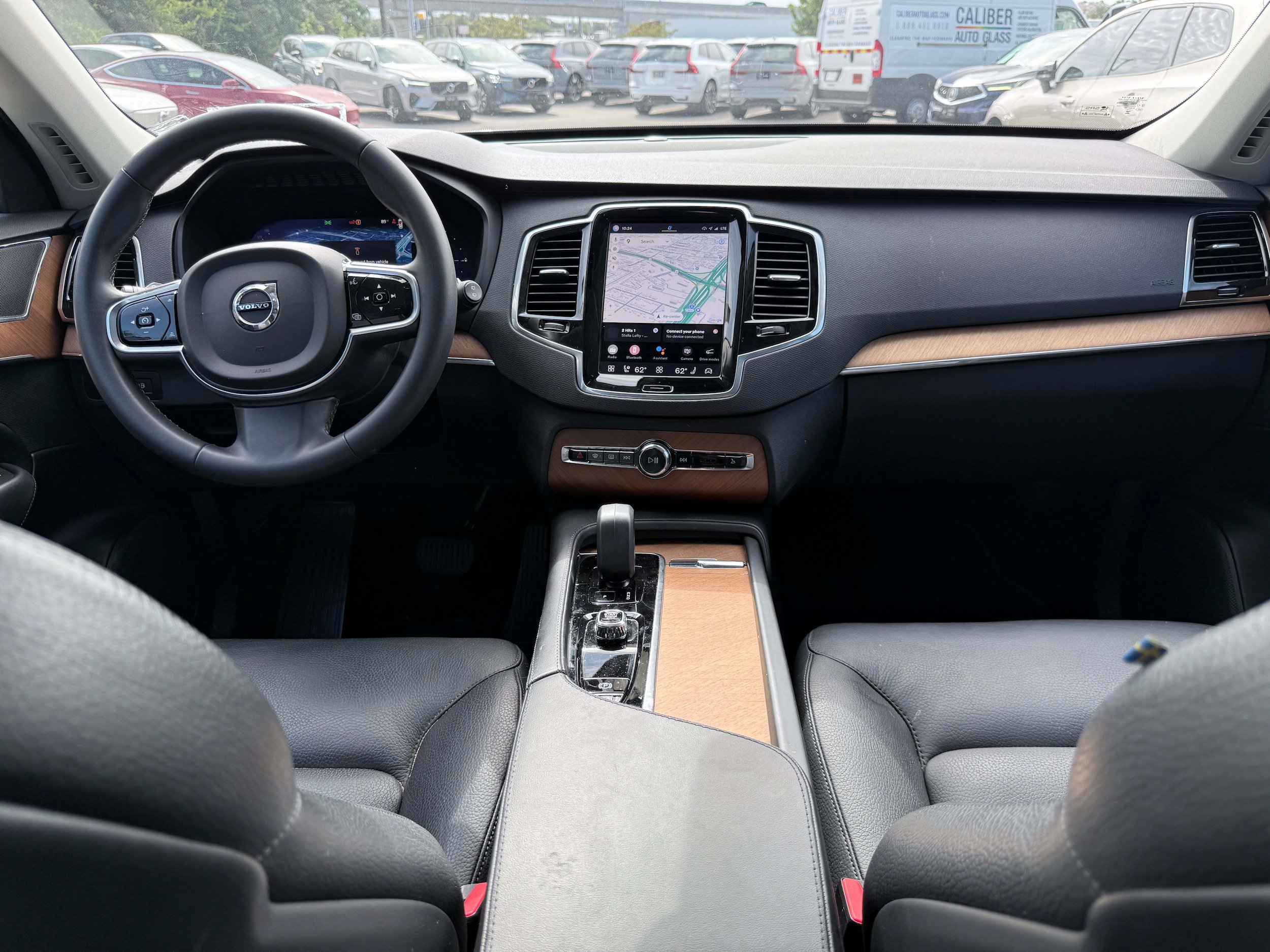 Certified 2023 Volvo XC90 T8 Plus AWD/4WD image 21
