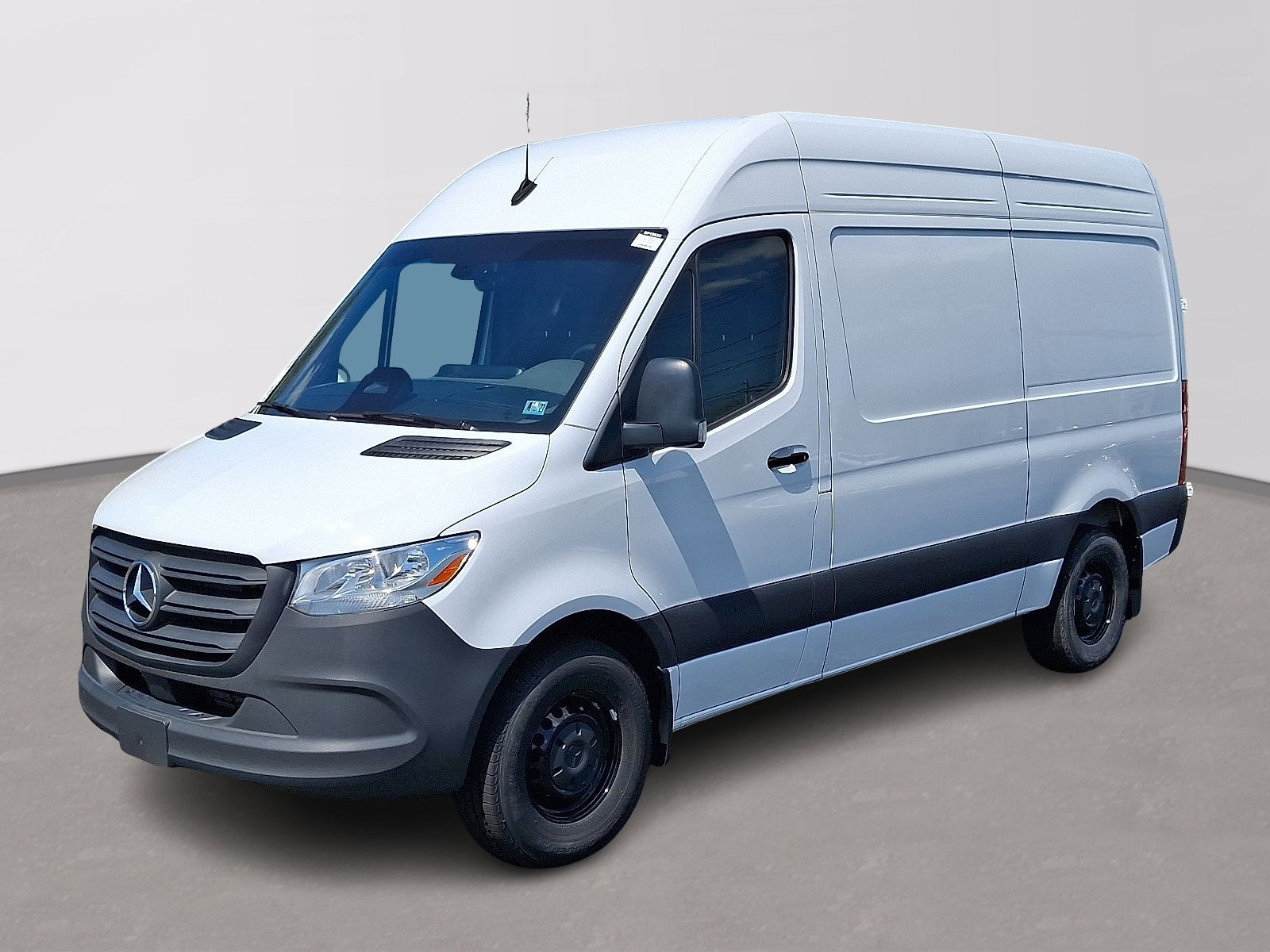 Used 2025 Mercedes-Benz Sprinter 2500 image 1