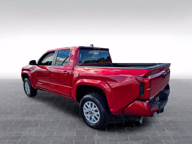 Used 2026 Toyota Tacoma SR5 AWD/4WD image 5