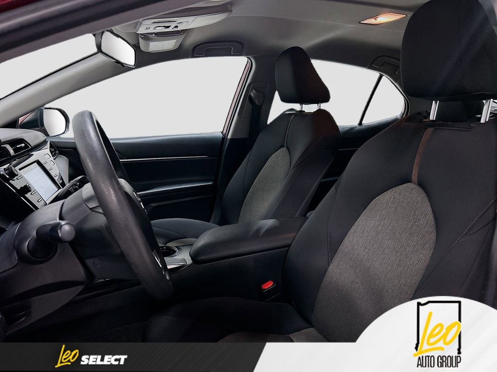 Used 2019 Toyota Camry LE image 19