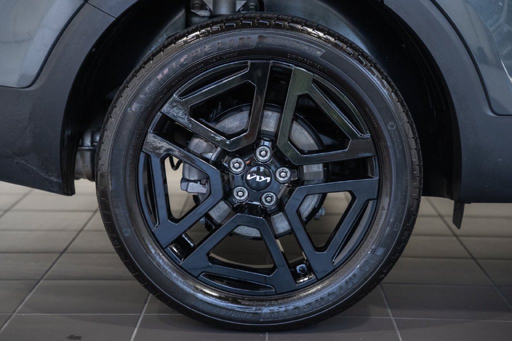 Used 2024 Kia Telluride EX X-Line AWD/4WD image 16