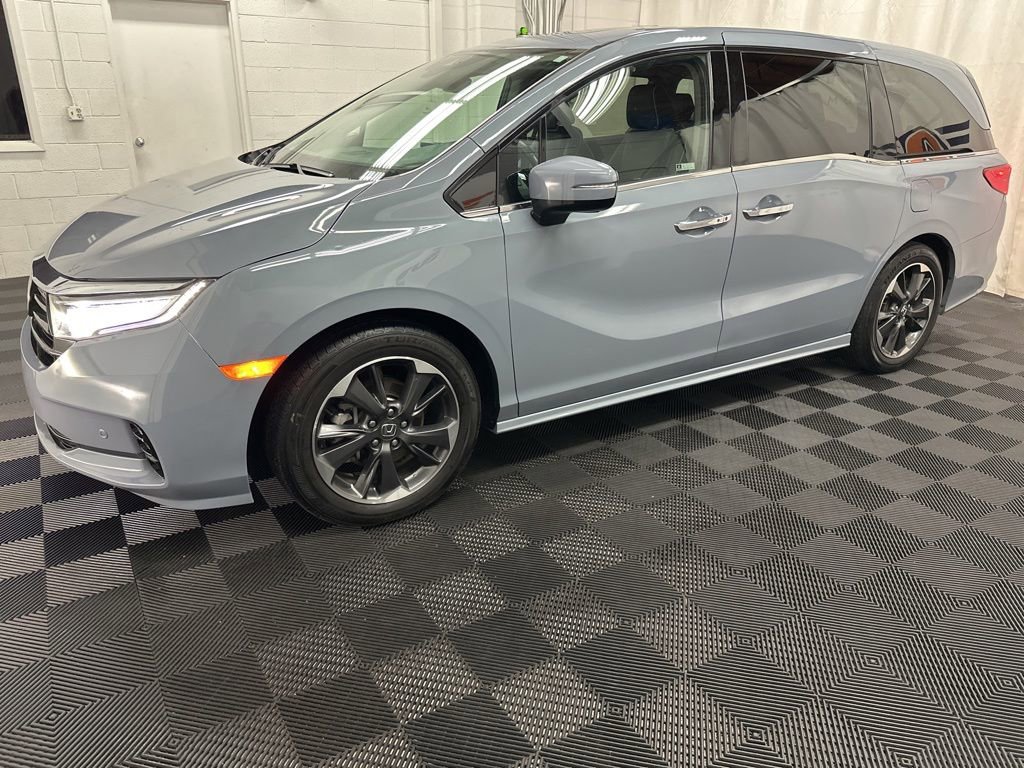 Used 2024 Honda Odyssey Elite image 5