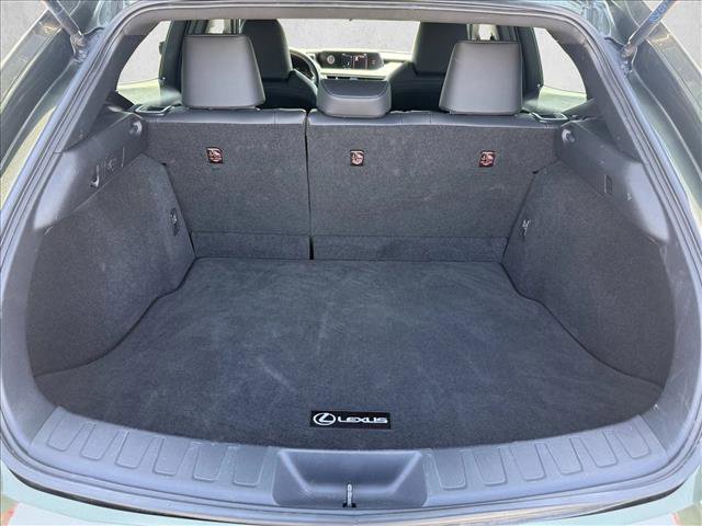 Used 2021 Lexus UX 200 w/ Accessory Package (Z2) image 7