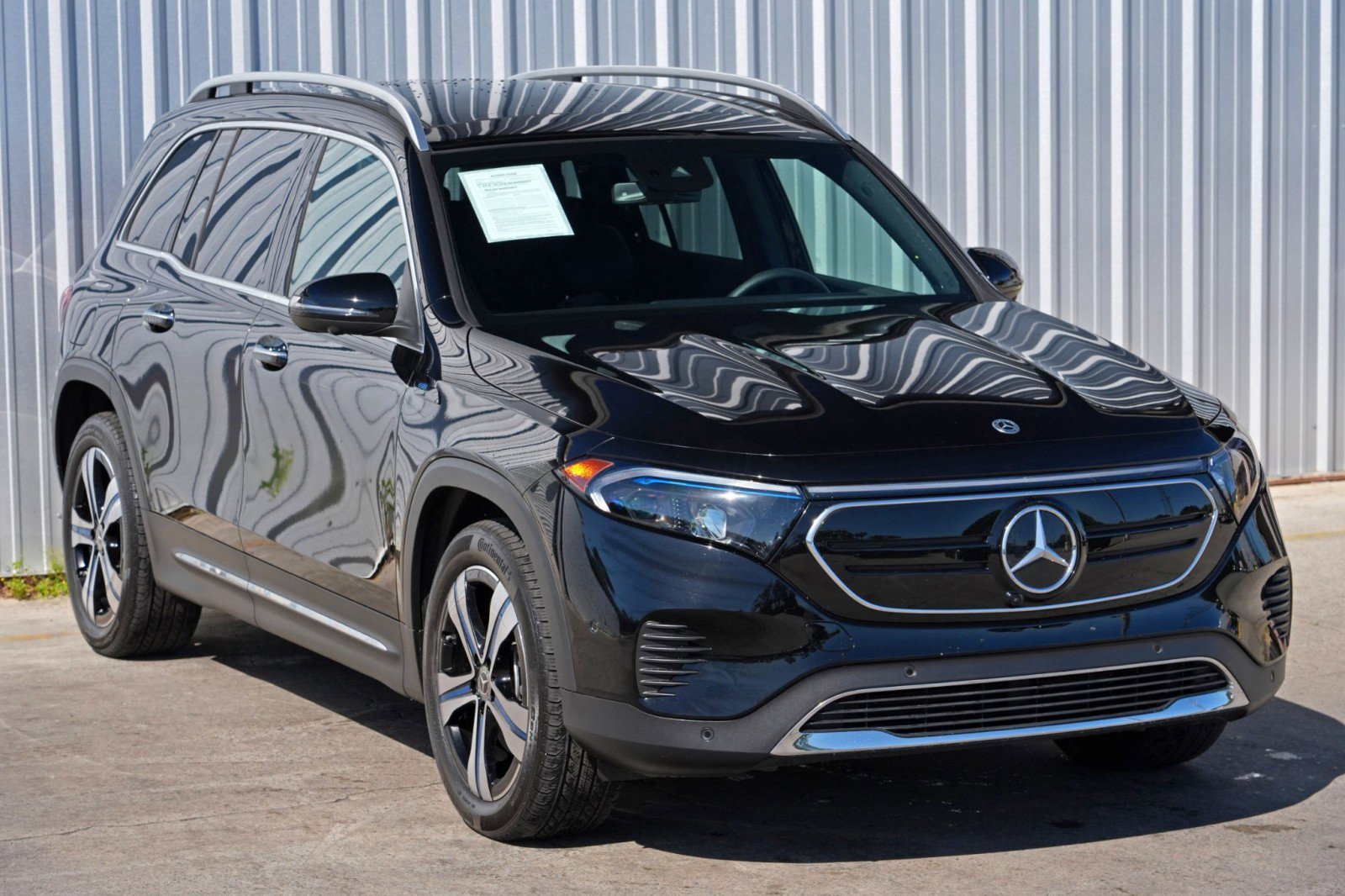 Used 2022 Mercedes-Benz EQB 350 4MATIC w/ Pinnacle Package image 52