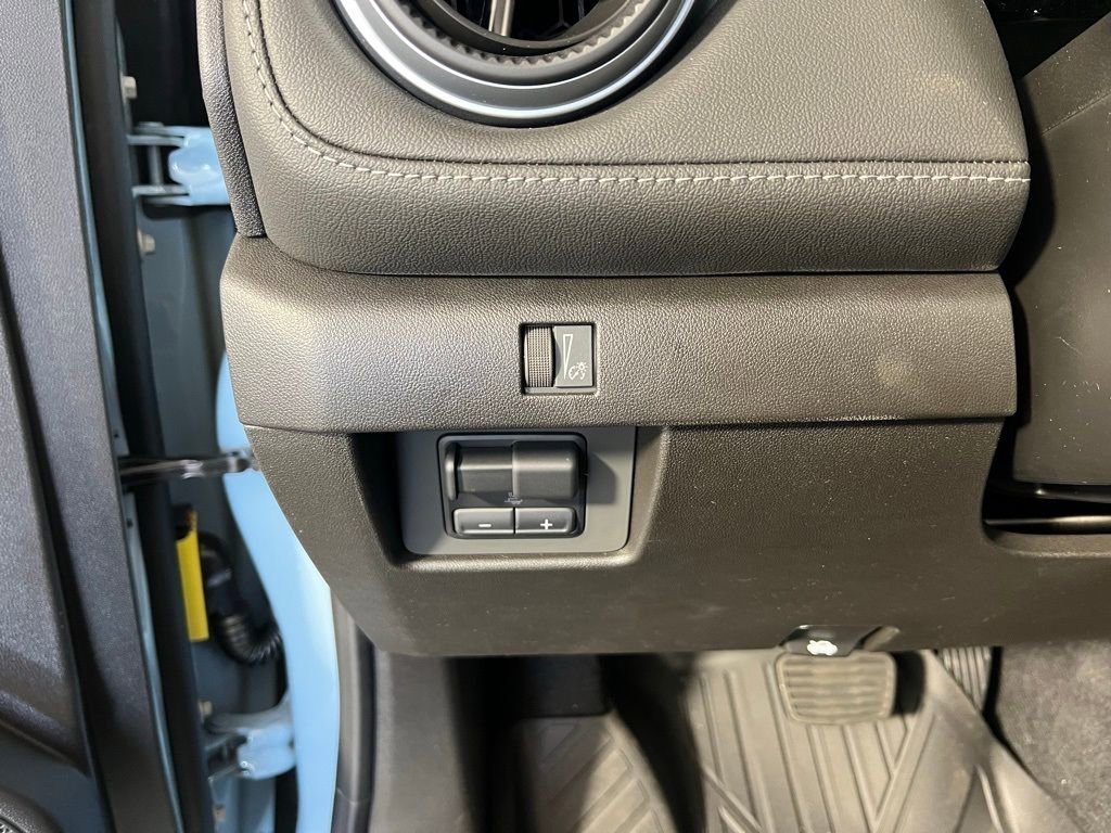 New 2025 Chevrolet Colorado LT w/ LT Convenience Package image 23