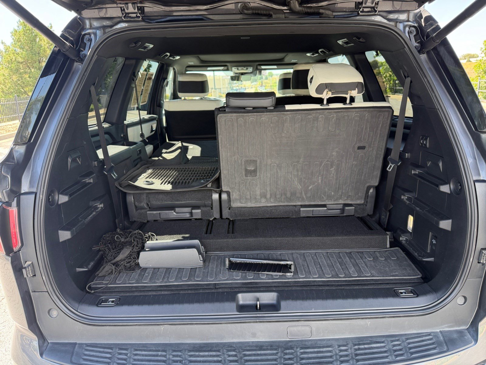 Used 2024 Toyota Sequoia Capstone AWD/4WD image 32