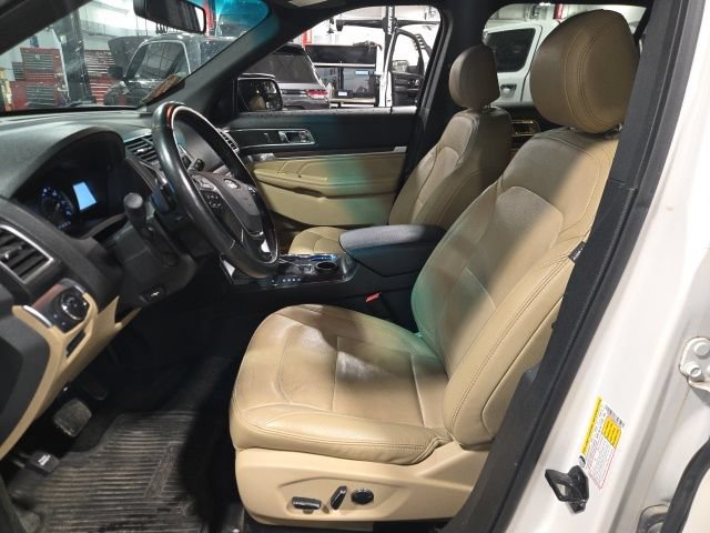 Used 2016 Ford Explorer Limited FWD image 15