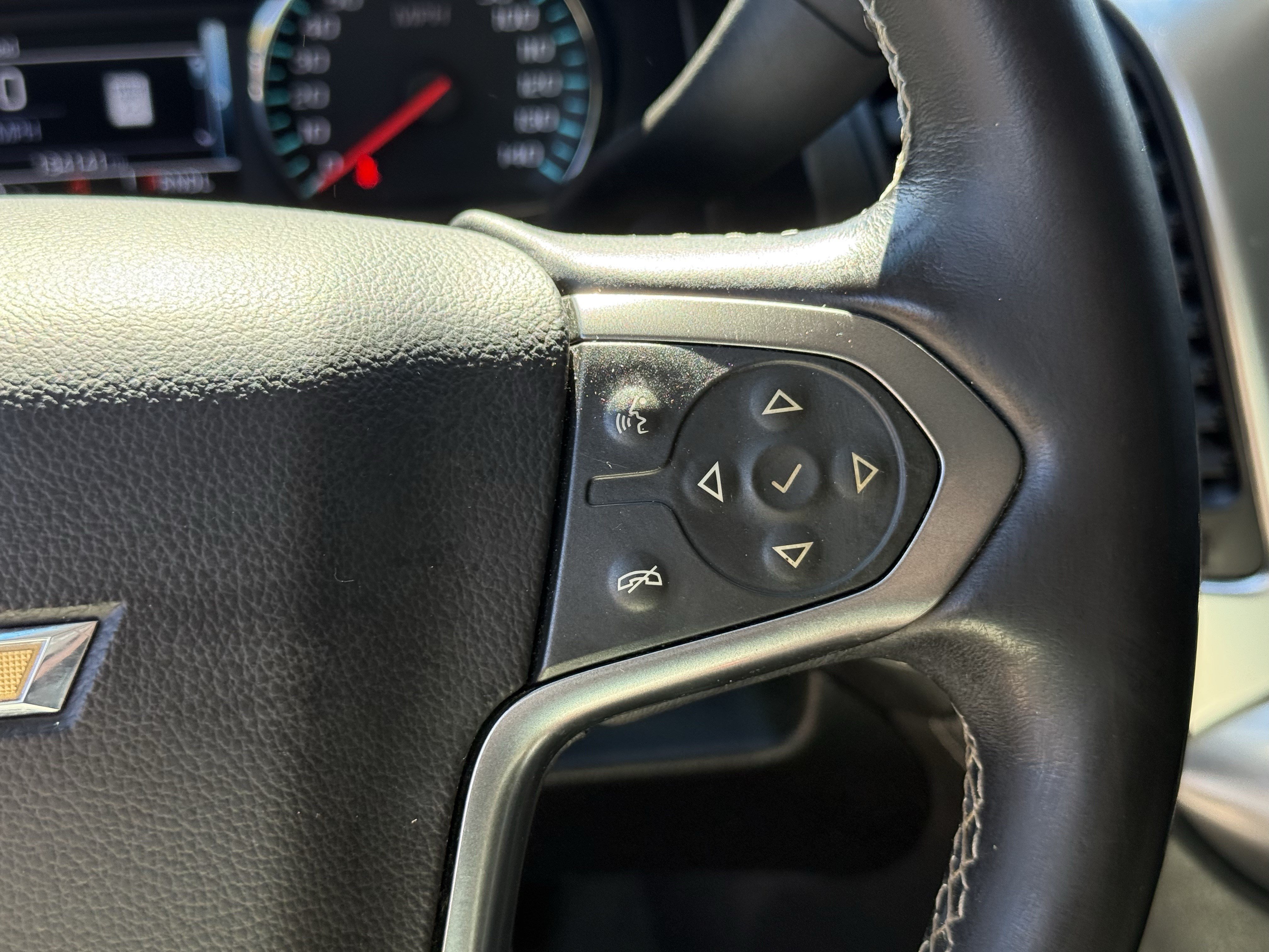 Used 2017 Chevrolet Tahoe LT RWD image 16