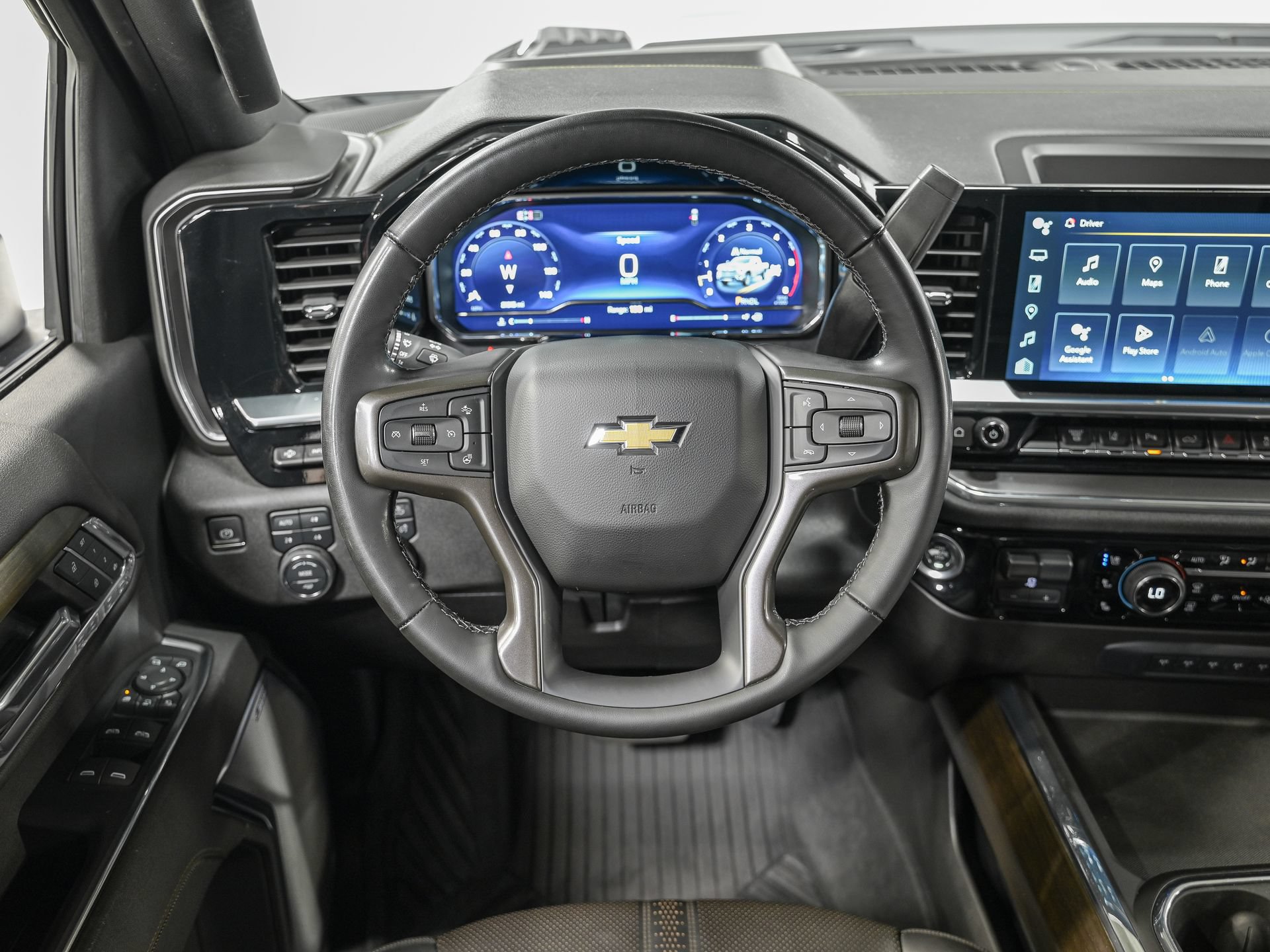 Used 2024 Chevrolet Silverado 2500 High Country w/ High Country Premium Package AWD/4WD image 17
