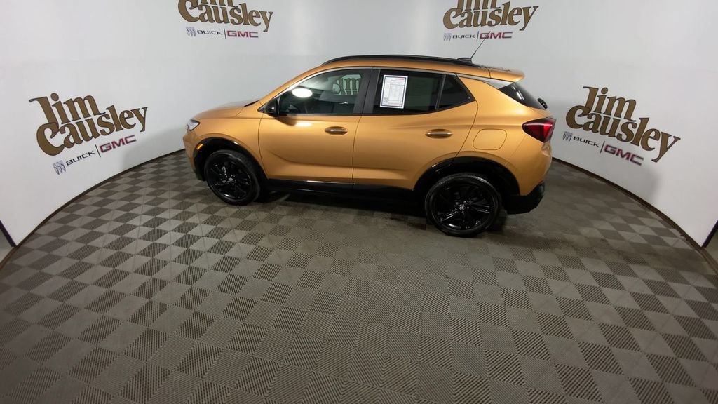 Used 2024 Buick Encore GX Sport Touring w/ Black Roof Package AWD/4WD image 5
