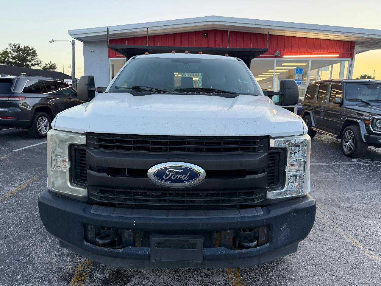 Used 2017 Ford F350 XL image 2