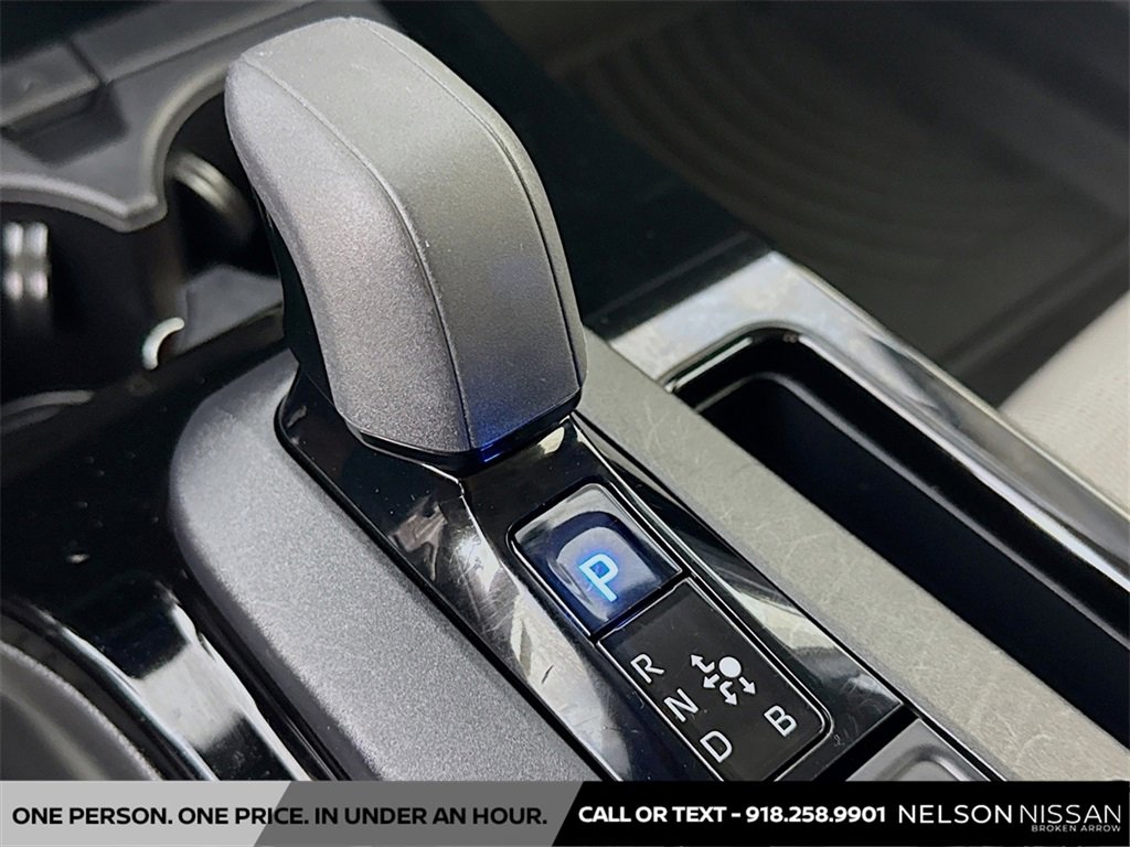 Used 2024 Toyota Prius LE image 17