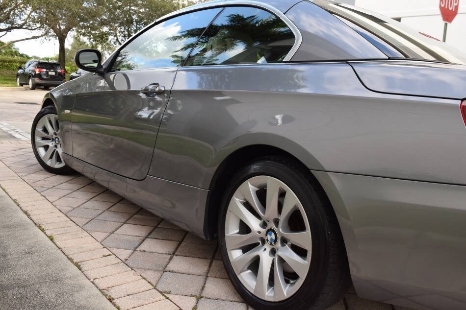 Used 2013 BMW 328i Convertible RWD image 25