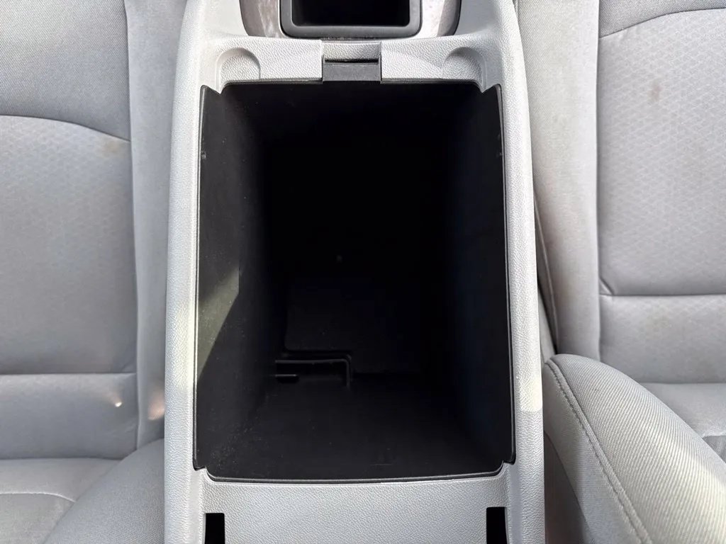 Used 2024 Chevrolet Malibu LT FWD image 32