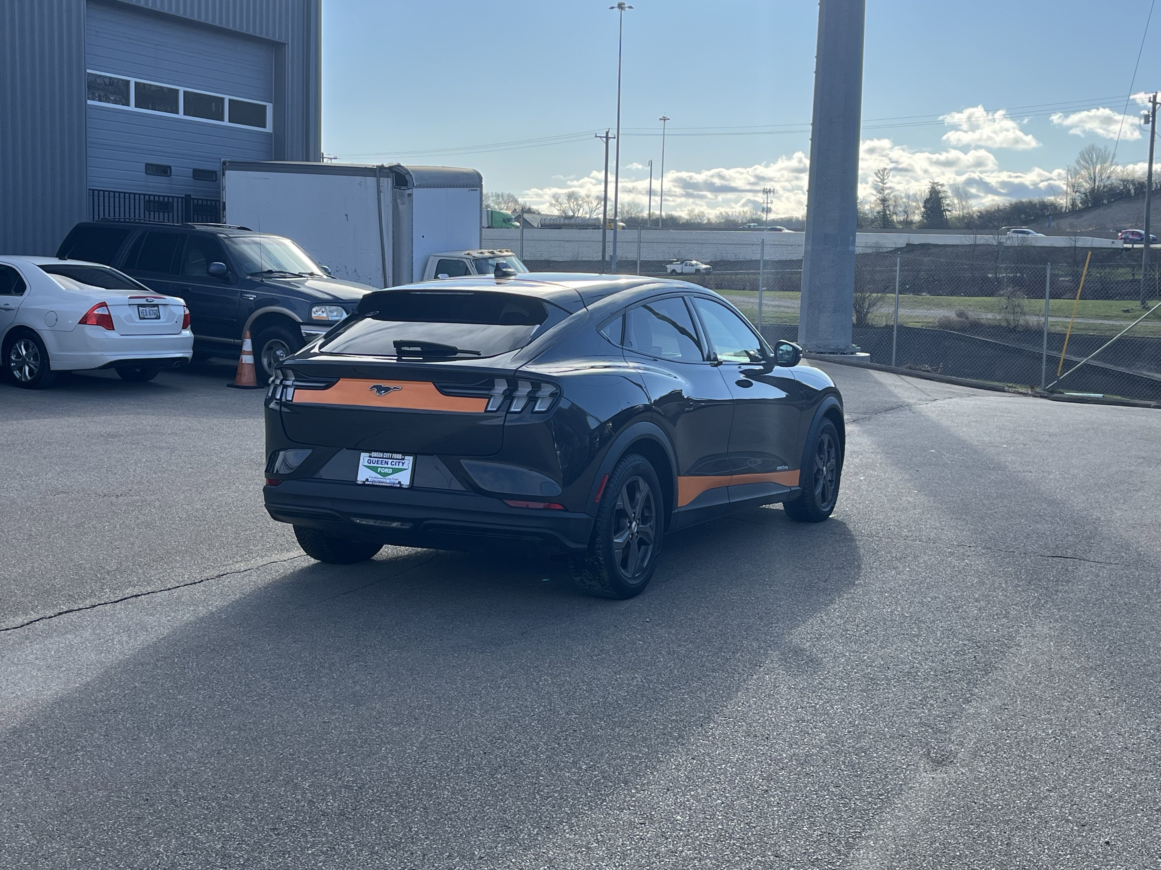 Used 2021 Ford Mustang Mach-E Select image 7