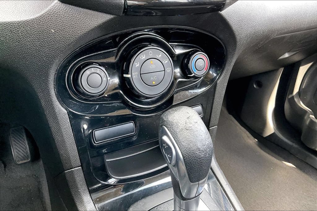 Used 2019 Ford Fiesta SE w/ Equipment Group 201A FWD image 25