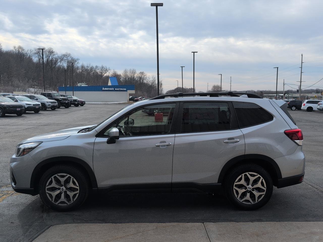 Used 2021 Subaru Forester Premium image 5