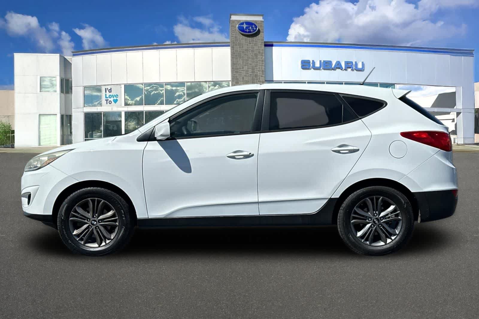 Used 2015 Hyundai Tucson GLS w/ Option Group 02 AWD/4WD image 9