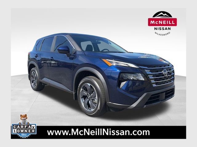 Used 2025 Nissan Rogue SV image 1