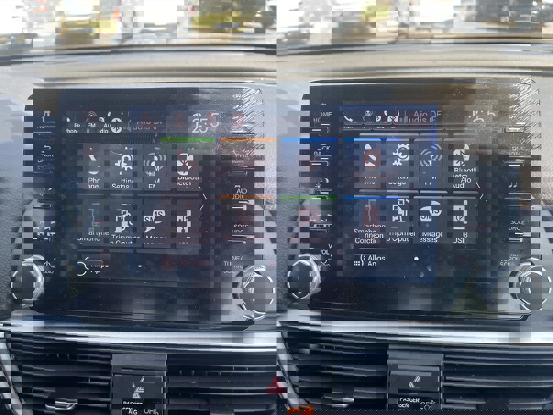 Used 2018 Honda Accord Sport image 16