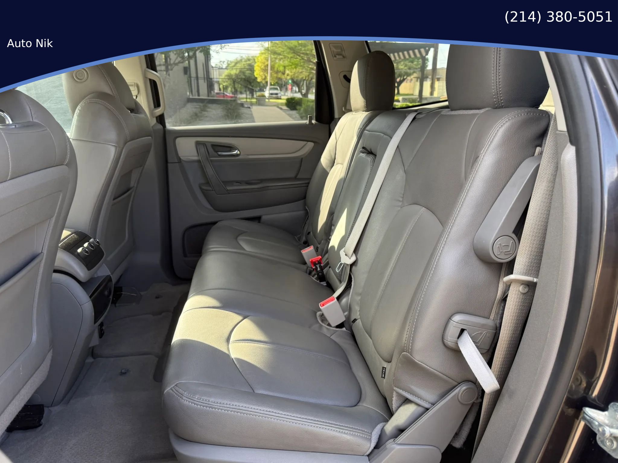 Used 2017 Chevrolet Traverse LT image 24