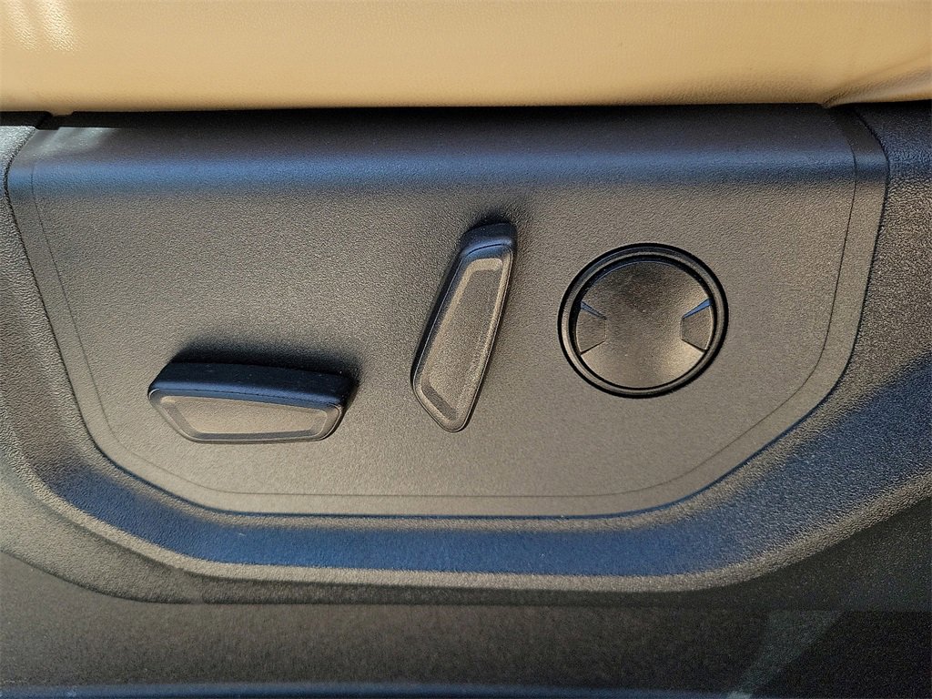 Used 2022 Ford Expedition XLT image 20