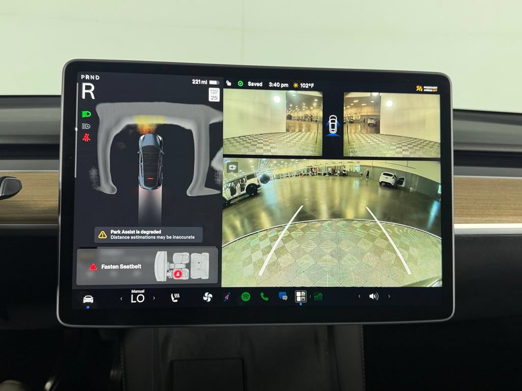 Used 2025 Tesla Model Y Long Range RWD image 16